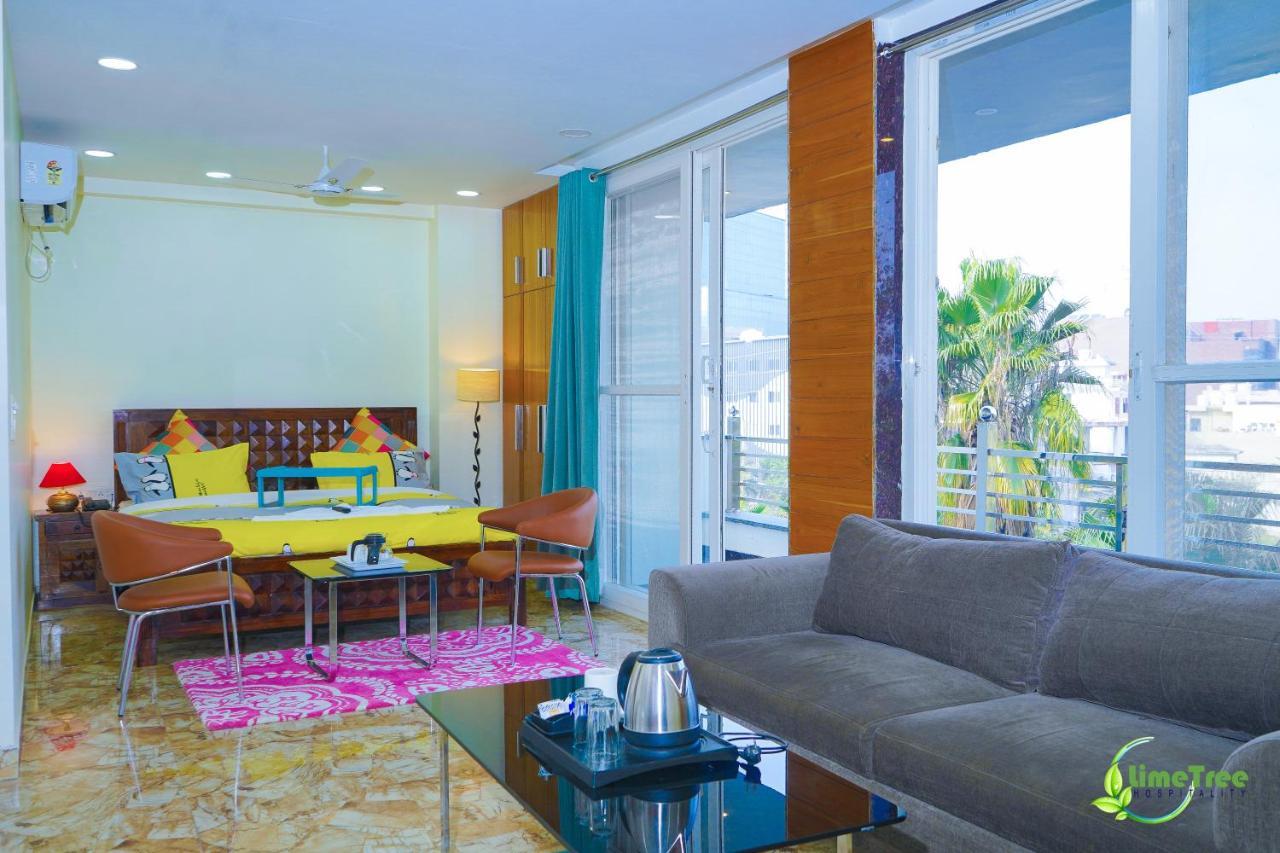 Lime Tree Hotel Near 32Nd Avenue Sector 29 غورغاون المظهر الخارجي الصورة