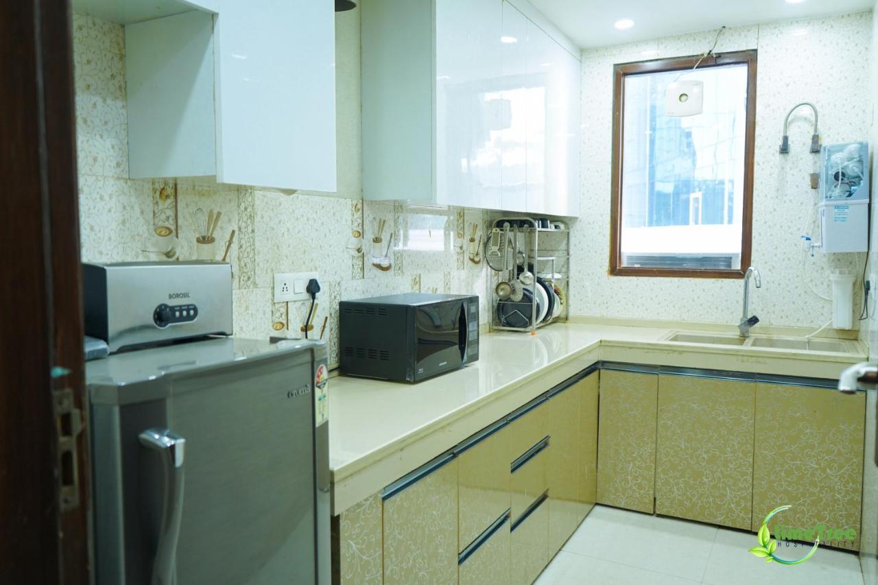 Lime Tree Hotel Near 32Nd Avenue Sector 29 غورغاون المظهر الخارجي الصورة