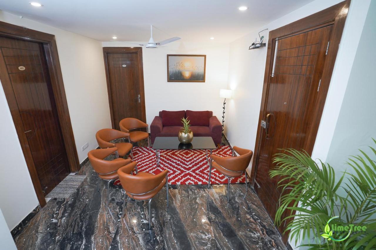 Lime Tree Hotel Near 32Nd Avenue Sector 29 غورغاون المظهر الخارجي الصورة