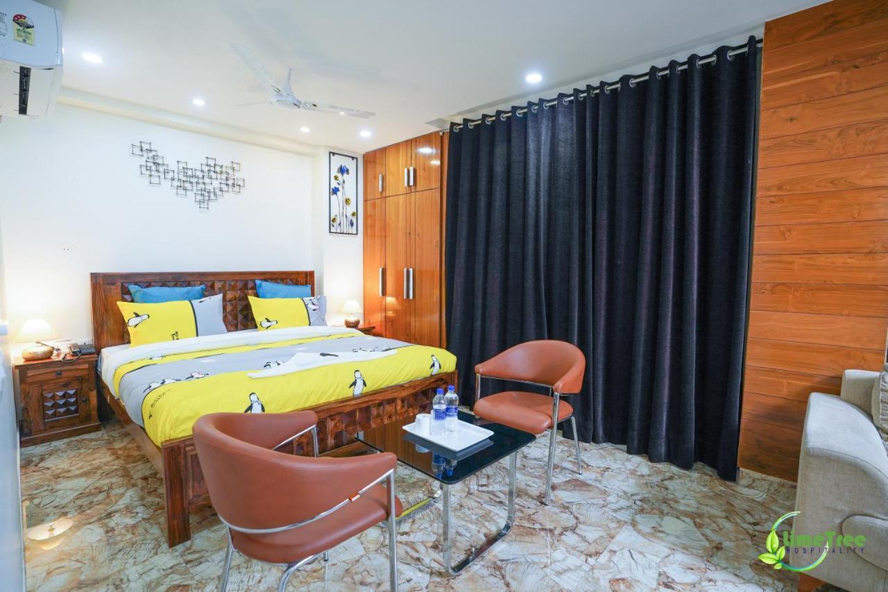 Lime Tree Hotel Near 32Nd Avenue Sector 29 غورغاون المظهر الخارجي الصورة