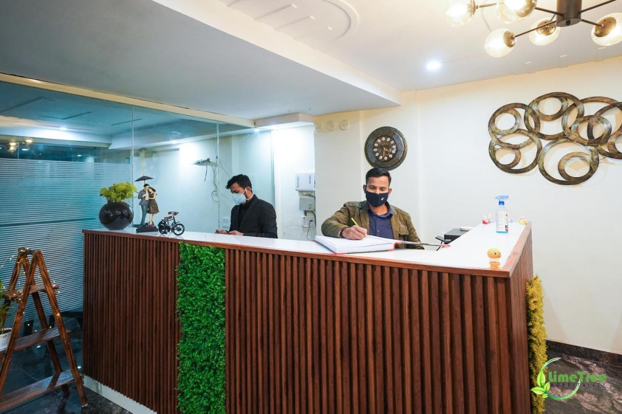 Lime Tree Hotel Near 32Nd Avenue Sector 29 غورغاون المظهر الخارجي الصورة