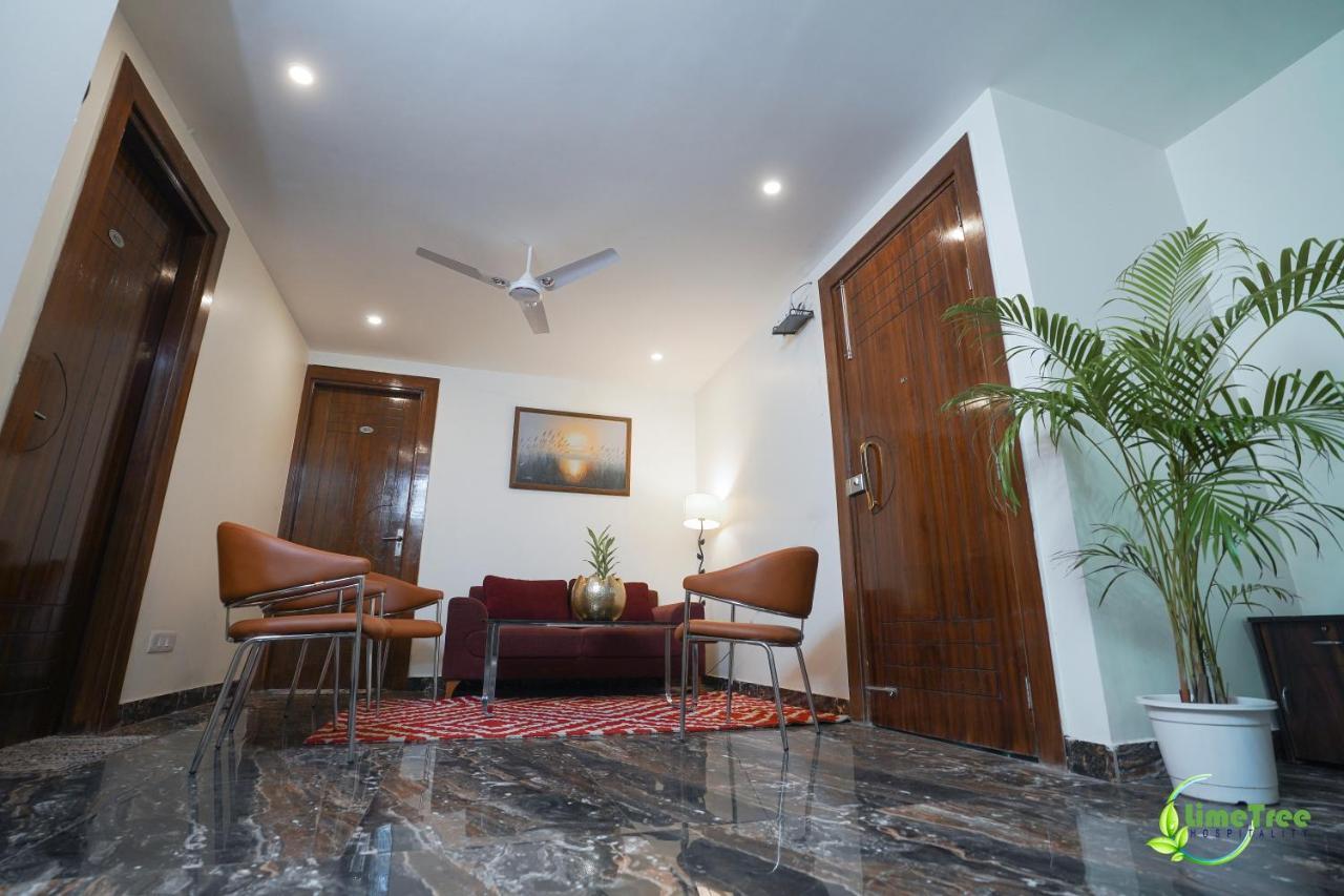 Lime Tree Hotel Near 32Nd Avenue Sector 29 غورغاون المظهر الخارجي الصورة