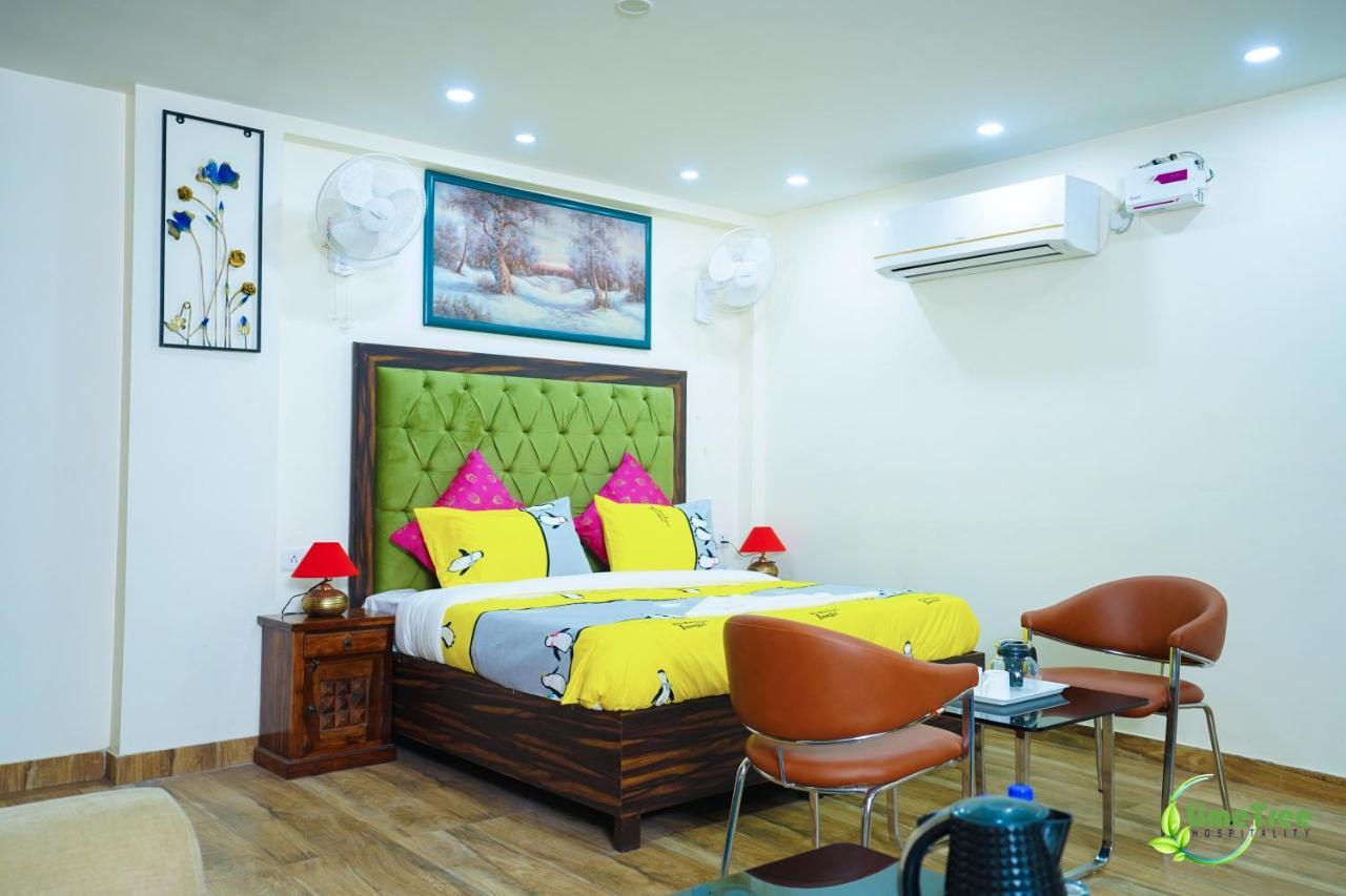 Lime Tree Hotel Near 32Nd Avenue Sector 29 غورغاون المظهر الخارجي الصورة