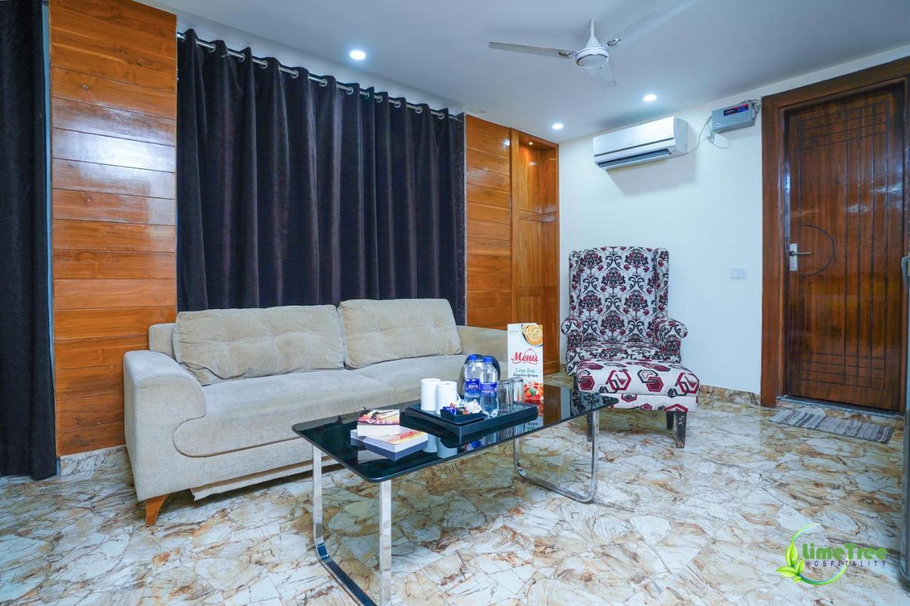 Lime Tree Hotel Near 32Nd Avenue Sector 29 غورغاون المظهر الخارجي الصورة