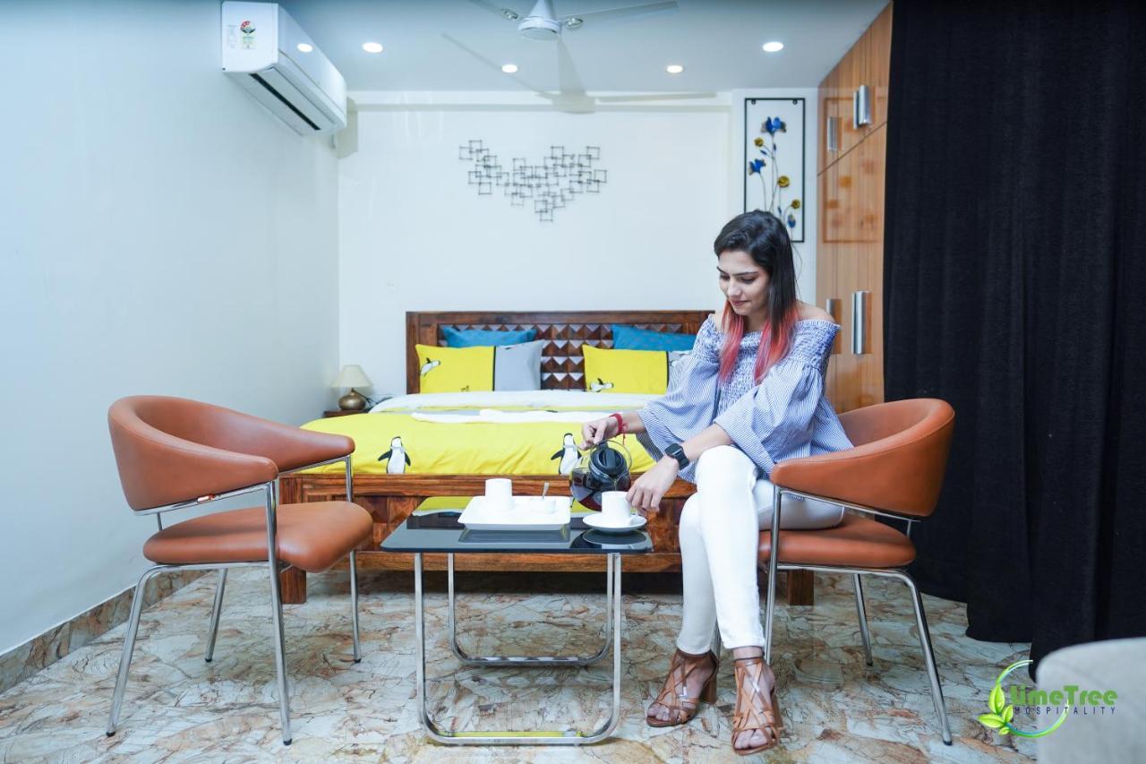 Lime Tree Hotel Near 32Nd Avenue Sector 29 غورغاون المظهر الخارجي الصورة